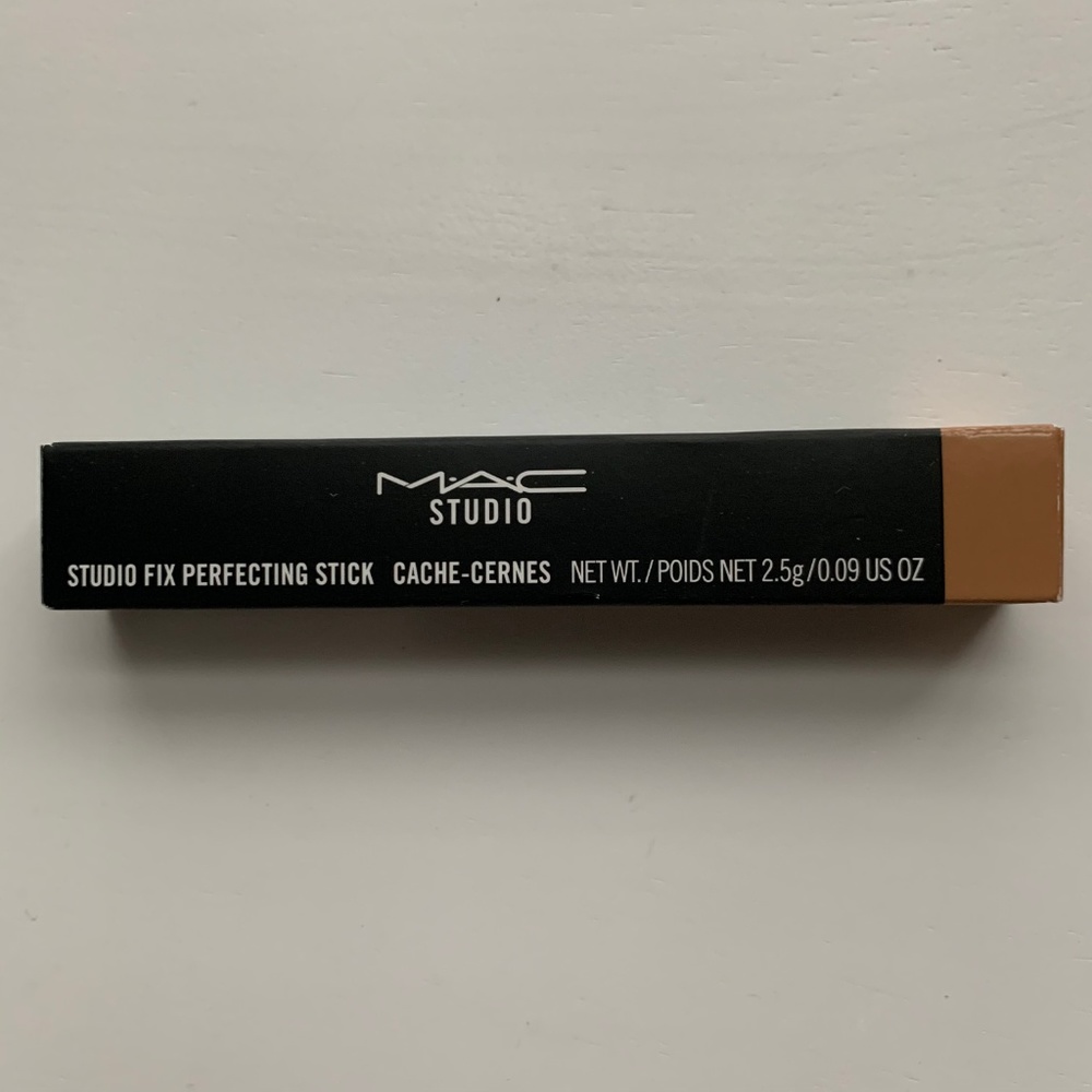 MAC Studio Fix Perfecting Stick NW30